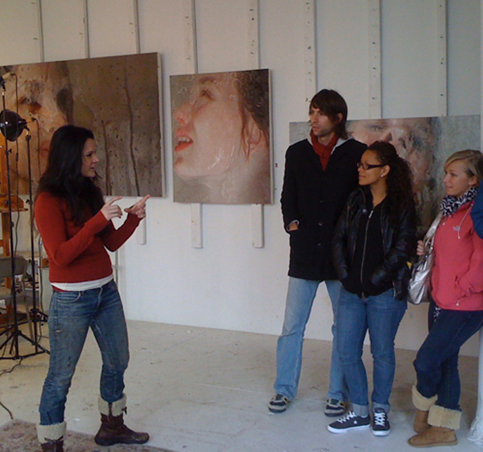 people in art gallery 