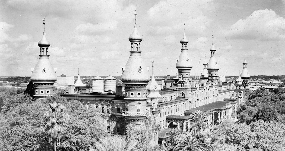 HIstoric photo of Plant Hall