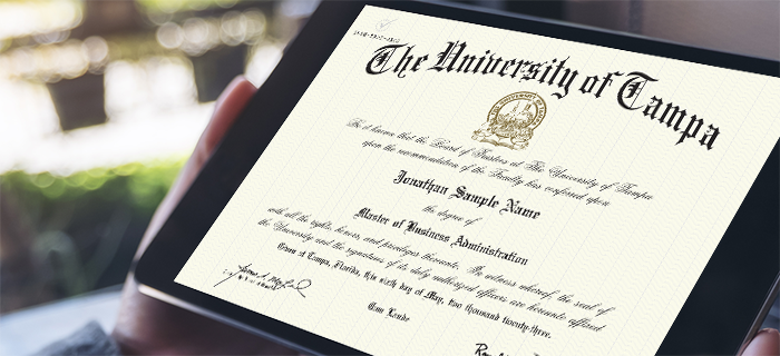 CeDiploma On Tablet