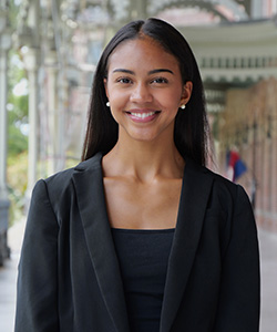 Mia Walker