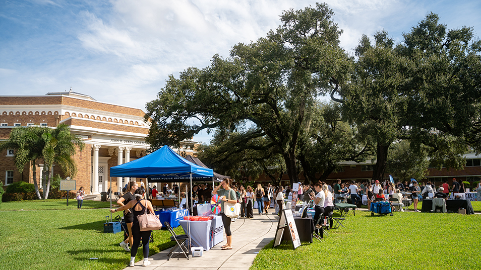 Student Leaders Show Wellness Goes Beyond the Gym