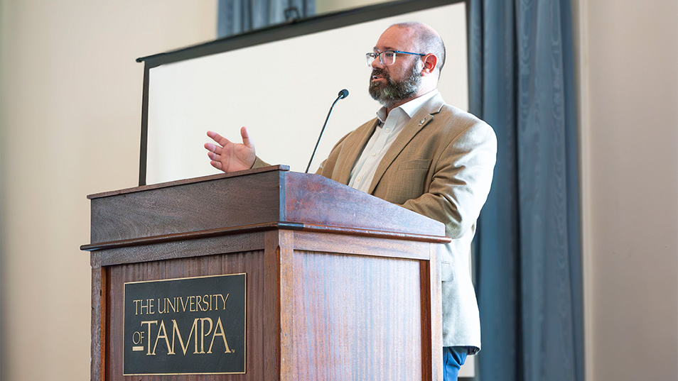 State Senator Emphasizes Importance of Social Sciences