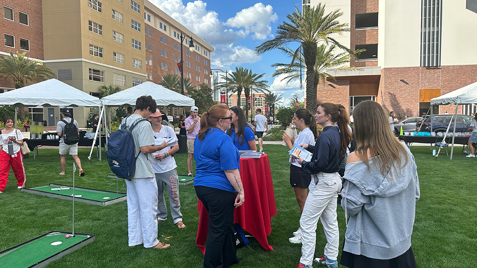 At Sales Institute Event, Networking is More than Fun and Games